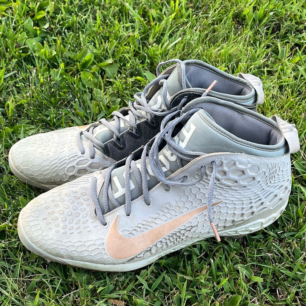 Nike Trout metal baseball cleats